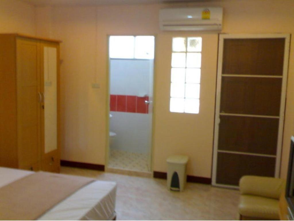 Somjai Place Ayutthaya Chambre photo